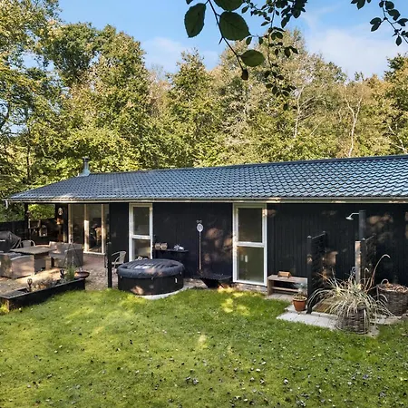 Holiday home Gorgeous In With Kitchen Hadsund